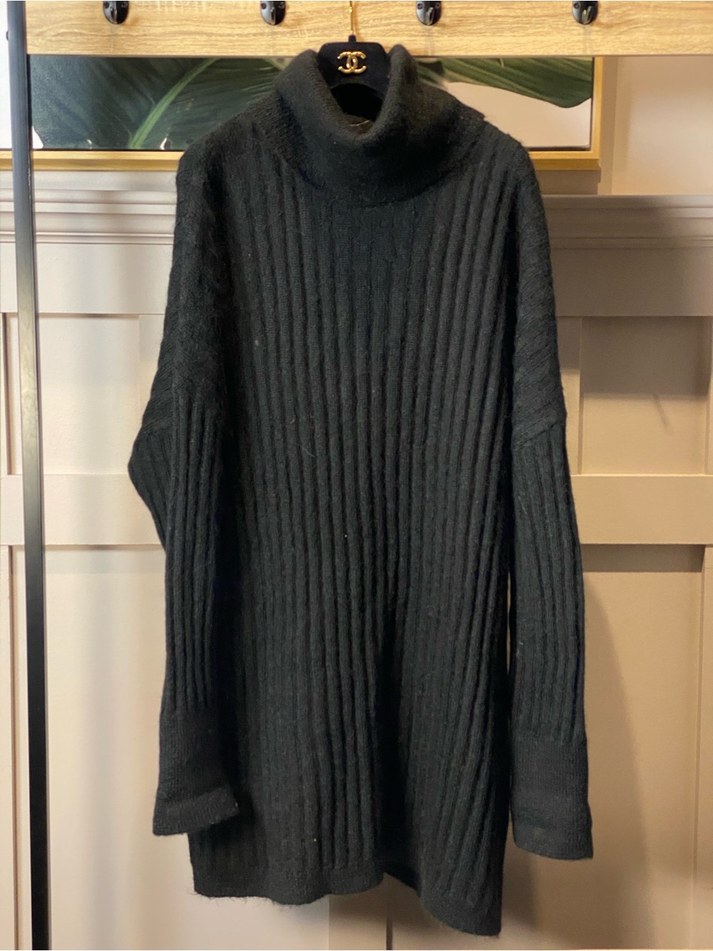Banana Republic Women 50% mohair Black Ribbed Turtleneck Sweater L